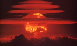 AMEAÇA: O Mundo à Beira de uma Guerra Nuclear o Conflito entre Israel, Irã e EUA se Intensifica