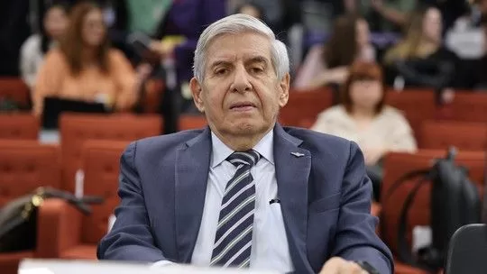INTERROGATÓRIO: Augusto Heleno mantém silêncio em perguntas feitas por Moraes no STF
