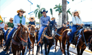 FESTA: Cavalgada Gigante Abre a Expoacre 50 anos e Resgata Tradições do Acre