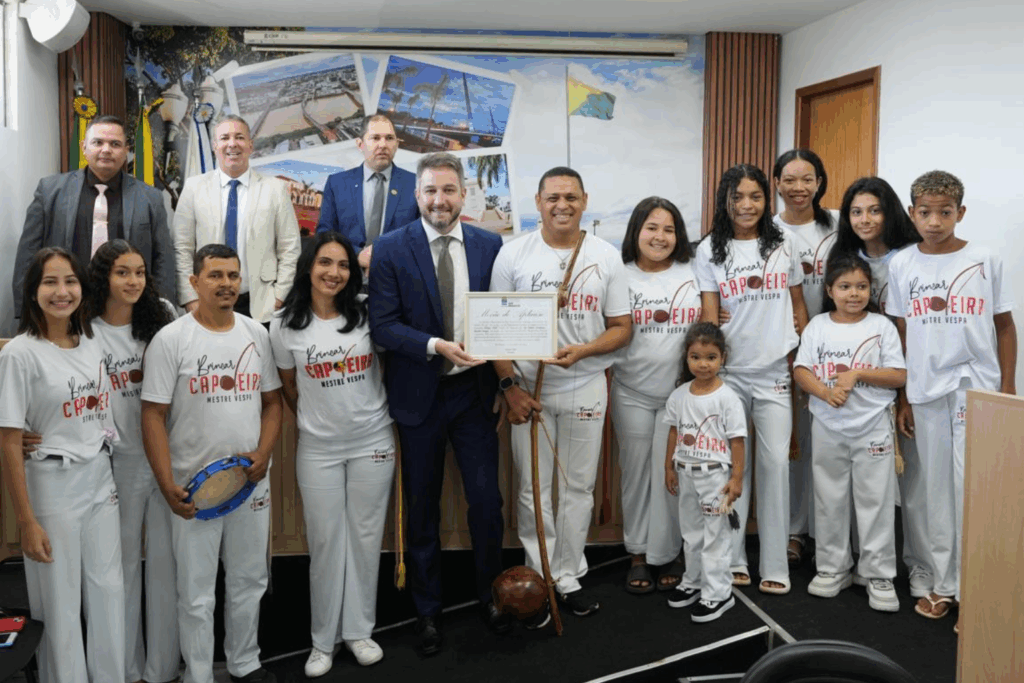 VALORIZAÇÃO: Felipe Tchê Destaca Projeto Social "Brincar Capoeira" na Câmara Municipal de Rio Branco Notícias do Acre e6Barra8