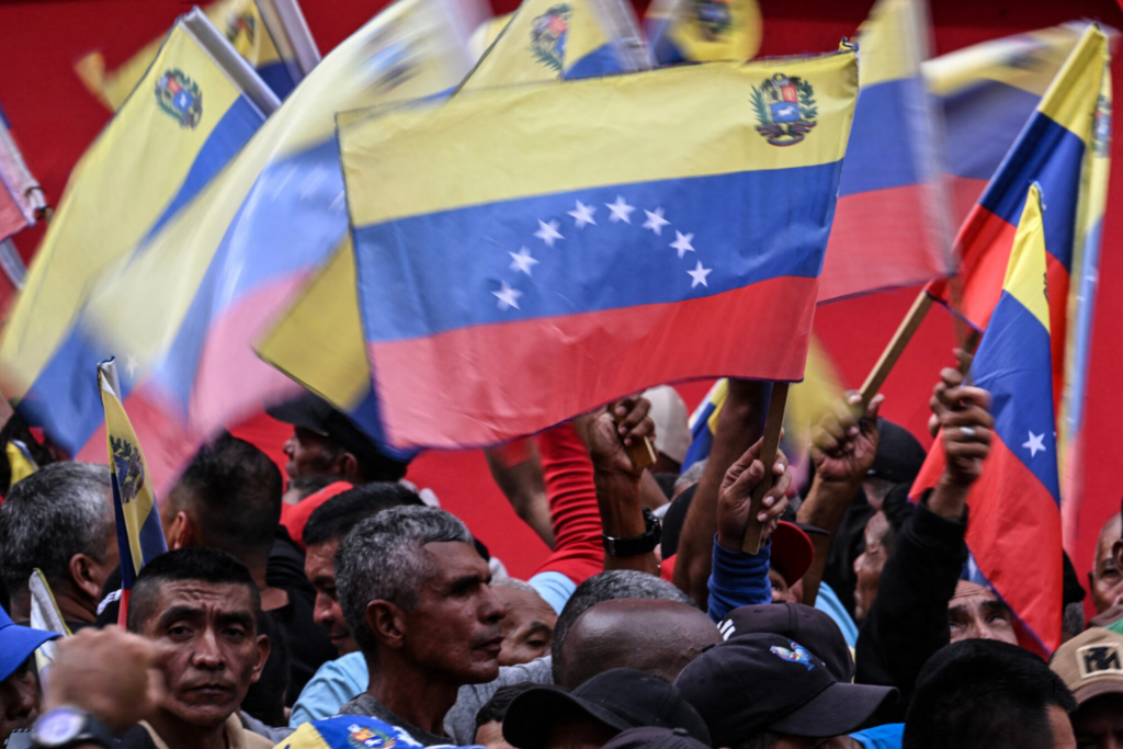 Protestos se Espalham pelo Mundo após Ação dos EUA na Venezuela