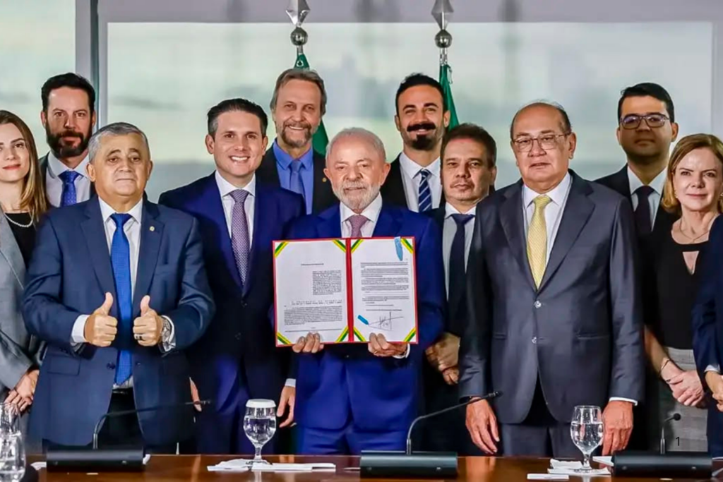 PUNIÇÃO: Presidente Lula Sanciona Lei Antifacção com Penas mais Duras e Mira Organizações Criminosas