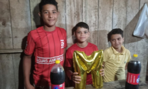 TRAGÉDIA: Adolescentes Morrem Eletrocutado após Descarga Elétrica Durante Banho em Igarapé