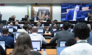 MUDANÇA: CCJ Aprova Fim da Escala 6x1 e Propostas que Reduzem Jornada de Trabalho Avançam na Câmara