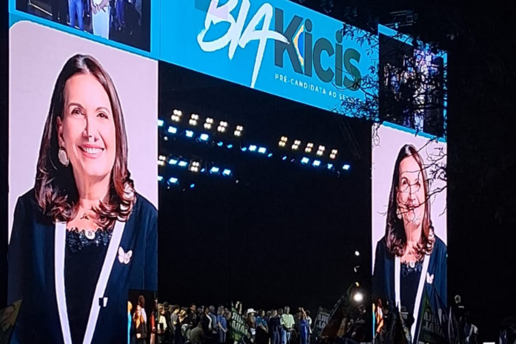 CONFIRMADO: Michelle Bolsonaro será Candidata ao Senado, Antecipa Bia Kicis Durante Evento do PL no DF